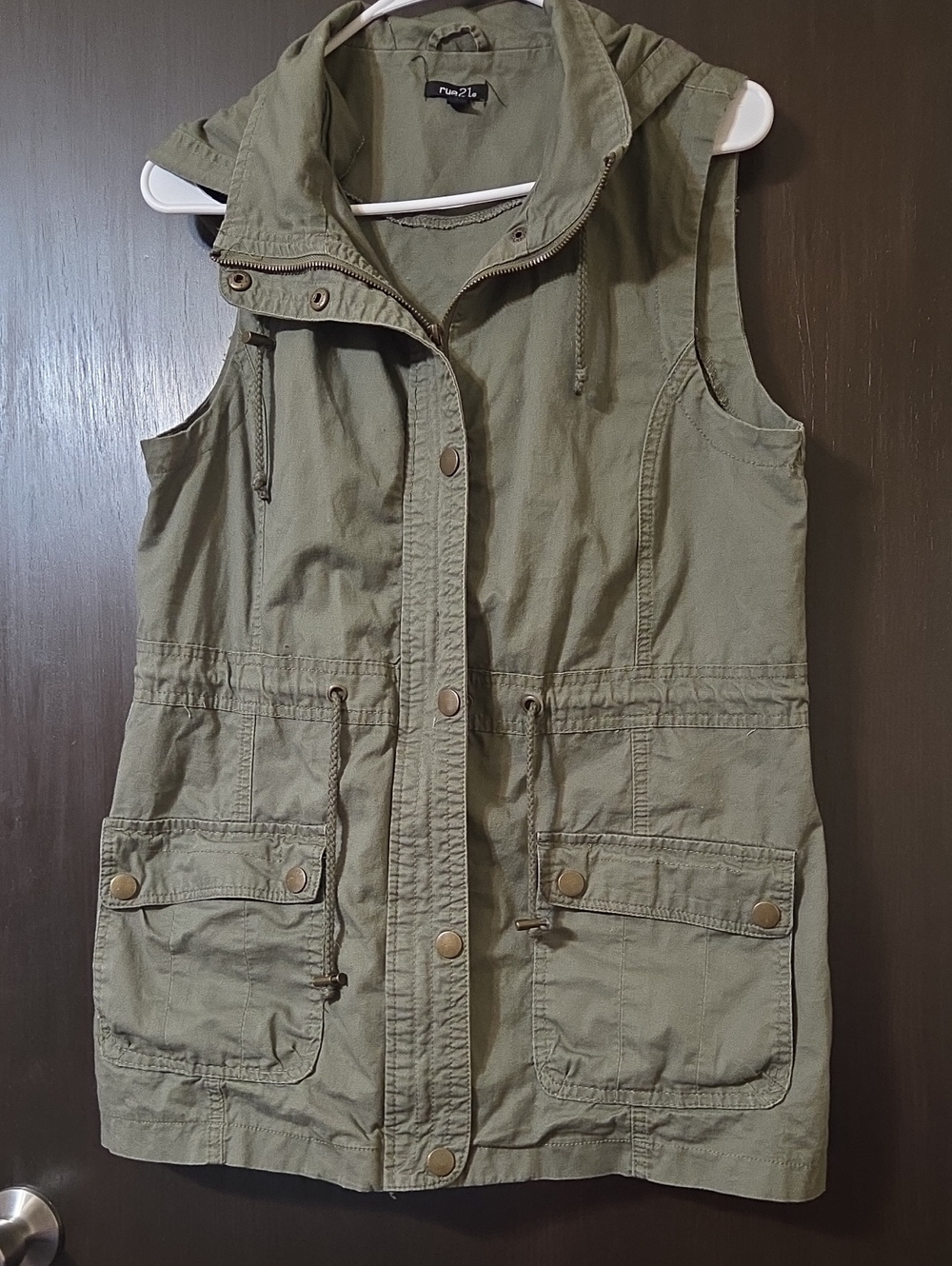 Rue 21 hooded green vest Large